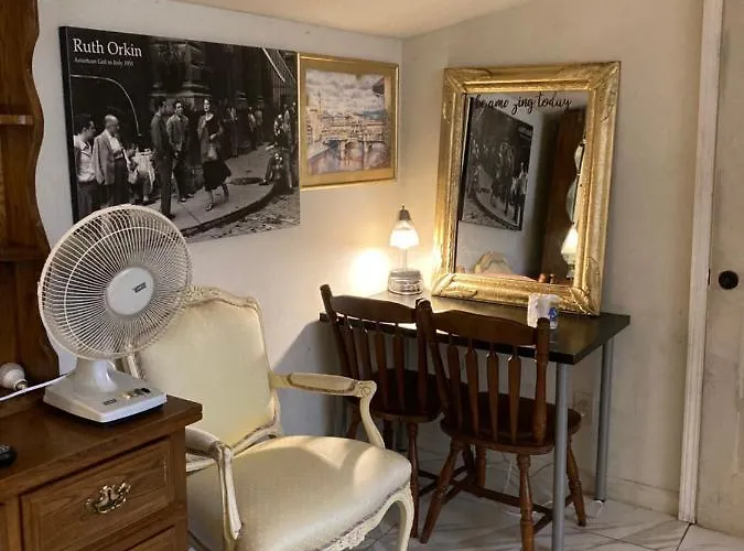 Highland Park Guest house *