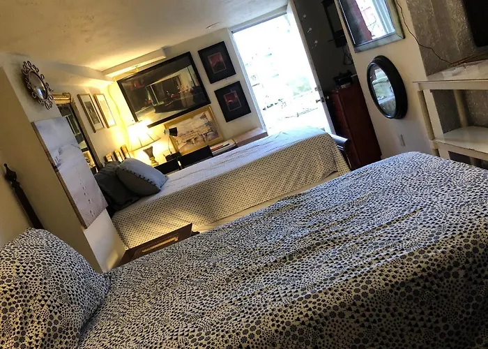 Highland Park Guest house